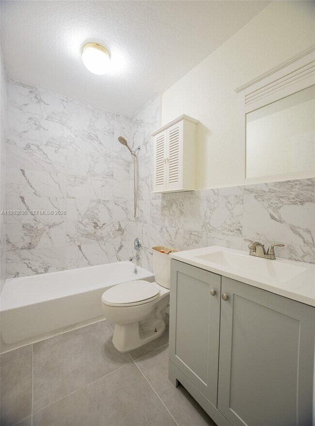 Building Photo - 4803 NW 9th Dr