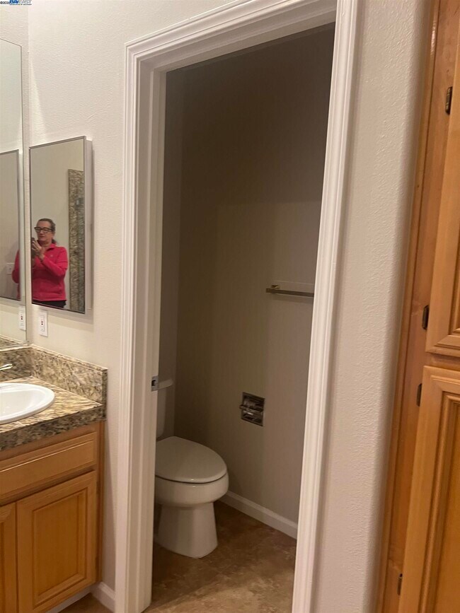 Building Photo - 2133 Watercress Pl
