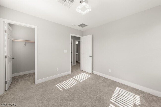 Building Photo - 129 Parliament Point