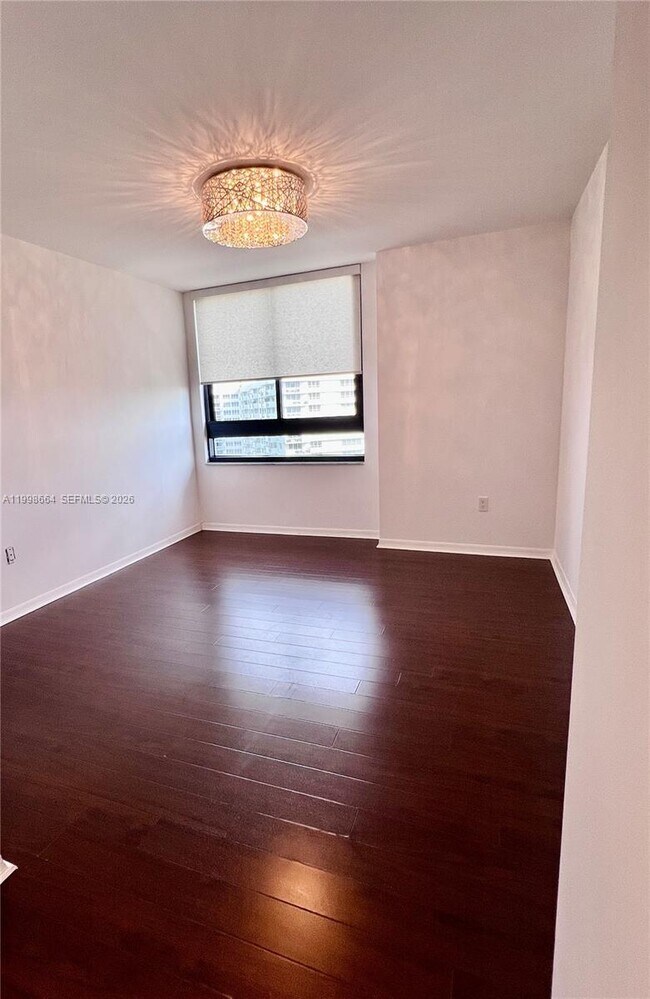 Building Photo - 1330 West Ave