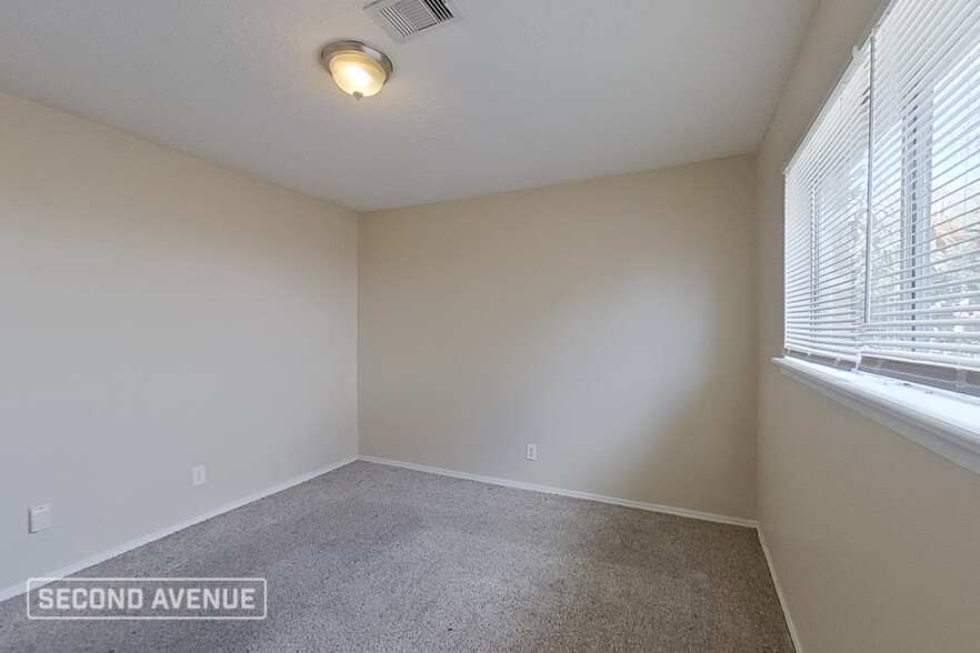 Building Photo - 10810 Sagedowne Ln