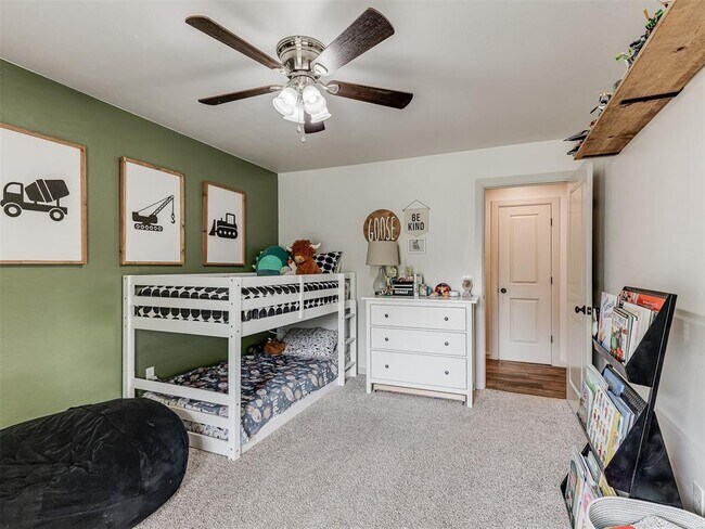 Building Photo - 801 Rock Hollow Rd