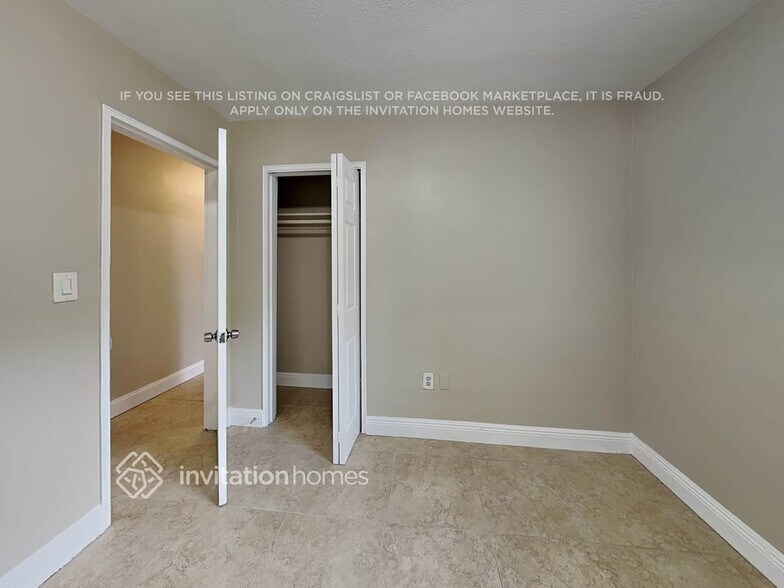 Building Photo - 1410 N 70th Terrace