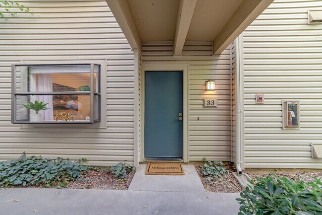 Building Photo - 2280 Hurley Way