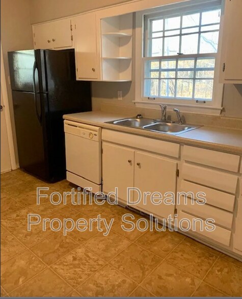 Building Photo - 1801 W Cone Blvd