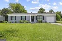 Building Photo - 2830 Village Green Dr
