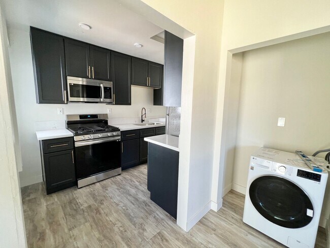 Interior Photo - key3538