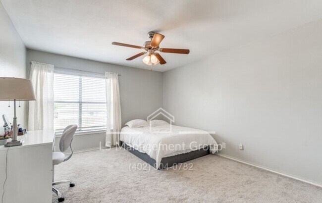 Building Photo - 7618 Van Ness Dr