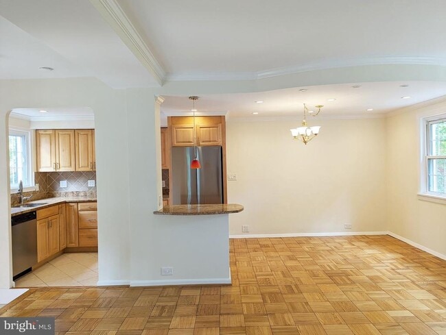 Building Photo - 1602 Ripon Pl