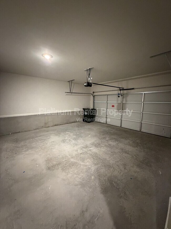 Building Photo - 46 Rustin Rdg