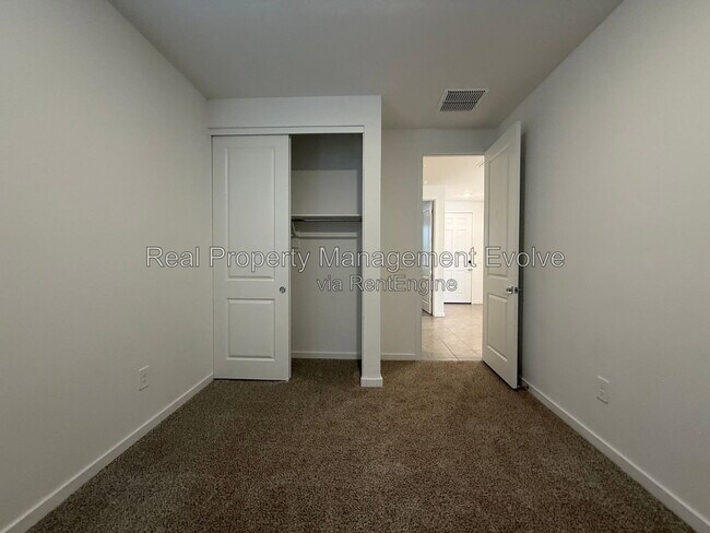 Building Photo - 4169 W Jeanette Ln