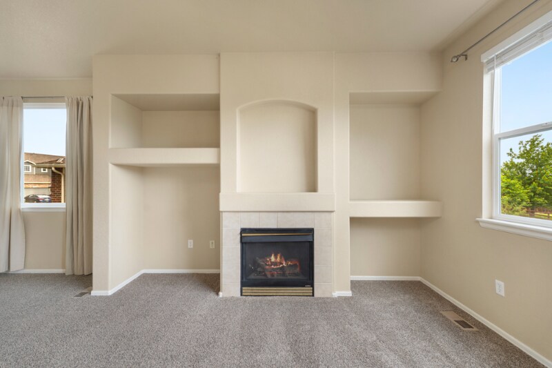 Building Photo - 7 Triangle Dr