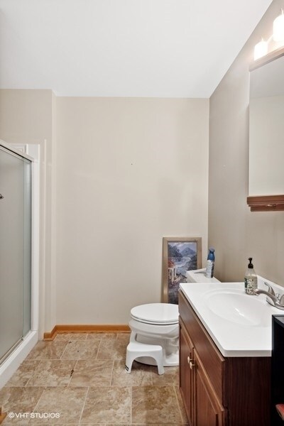 Building Photo - 905 Shelly Ln