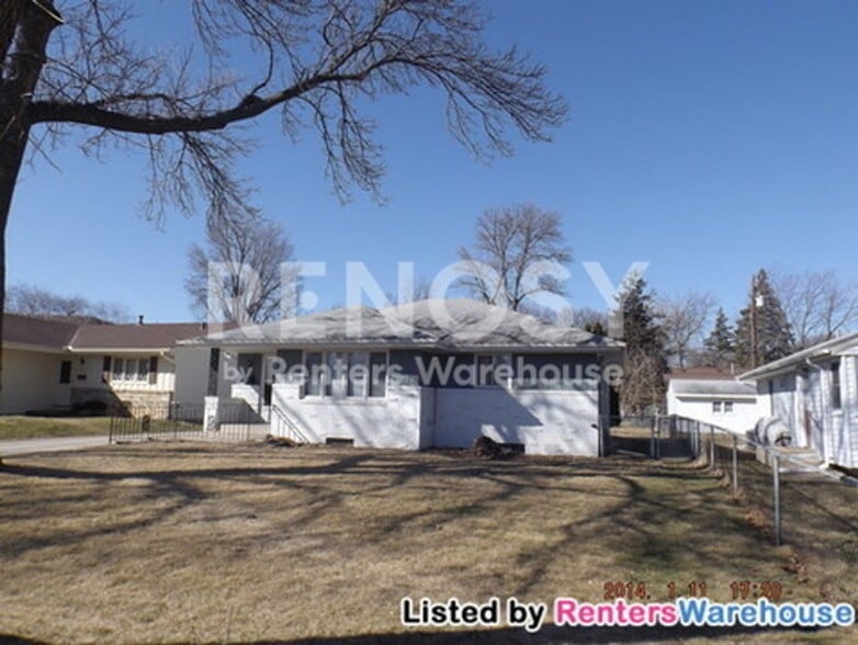 Building Photo - 7404 Queen Ave S