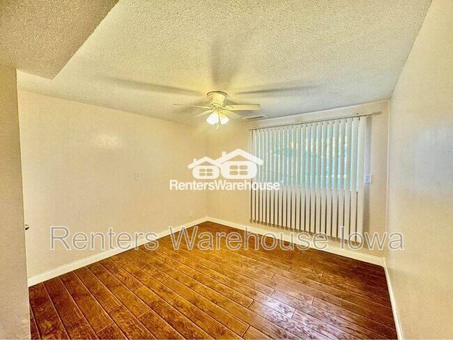 Building Photo - 275 Christopher Ave