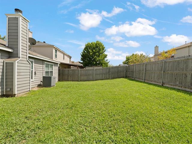 Building Photo - 1300 Mallard Dr