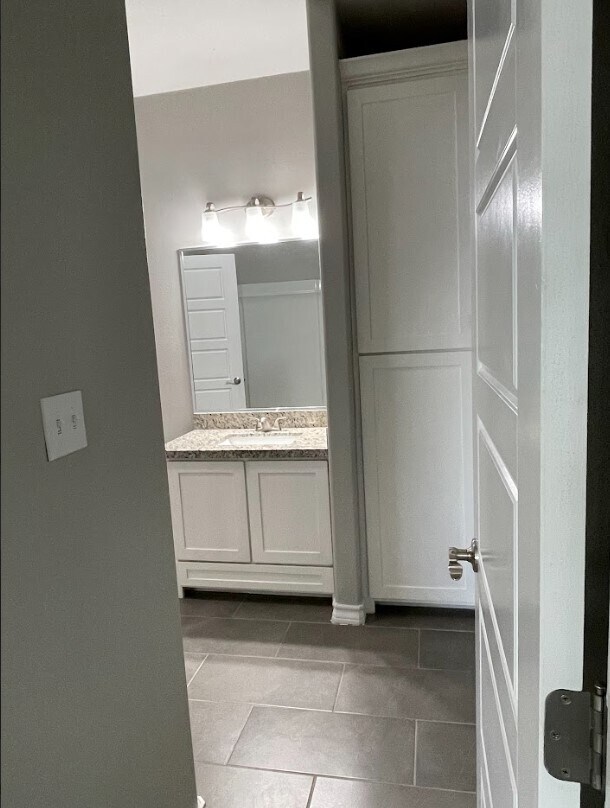 Building Photo - 121 Mimosa St