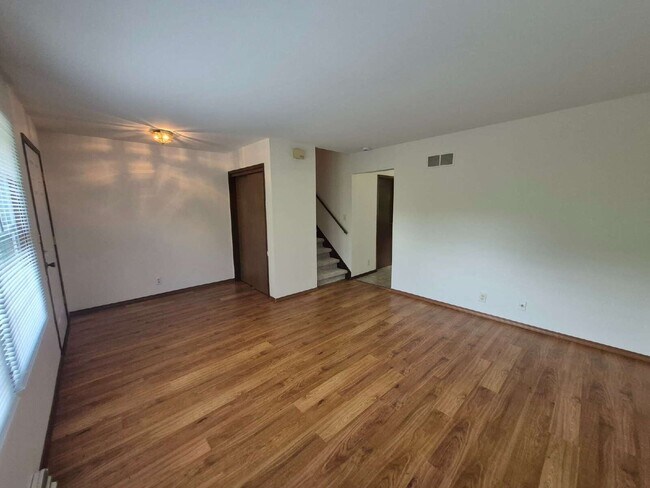 Building Photo - 21225 Mary Lynn Dr