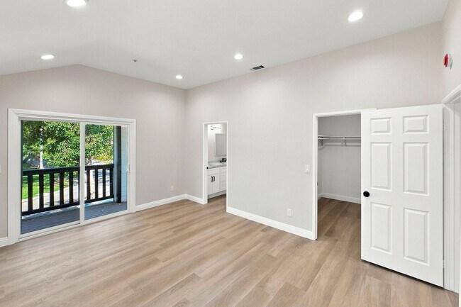 Building Photo - 25544 Portola Loop