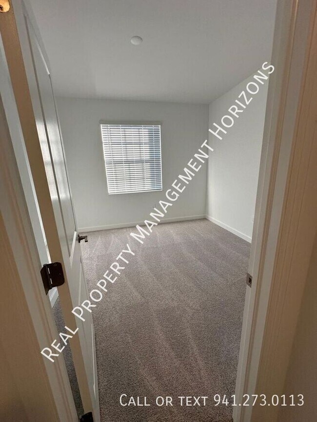 Building Photo - 14964 Serene Shrs Lp