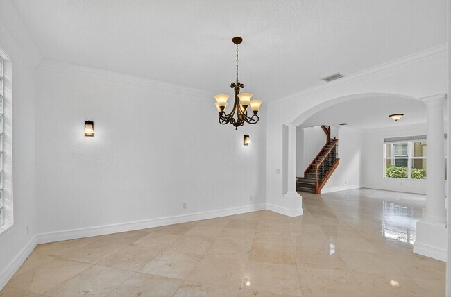 Building Photo - 8326 Emerald Winds Cir