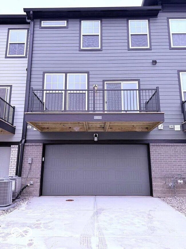 Building Photo - 4923 Gilet Dr