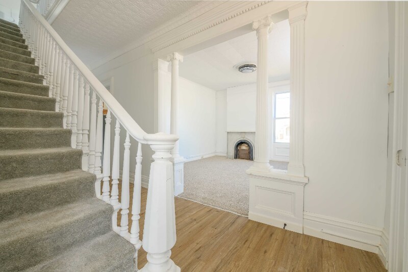 Building Photo - 50 E 4th St