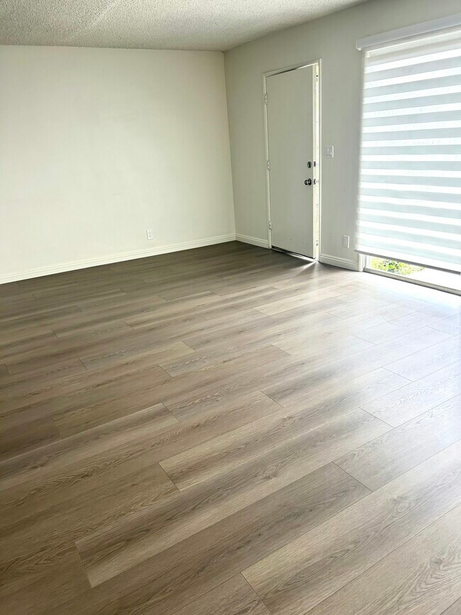 Building Photo - 794 N Shattuck Pl