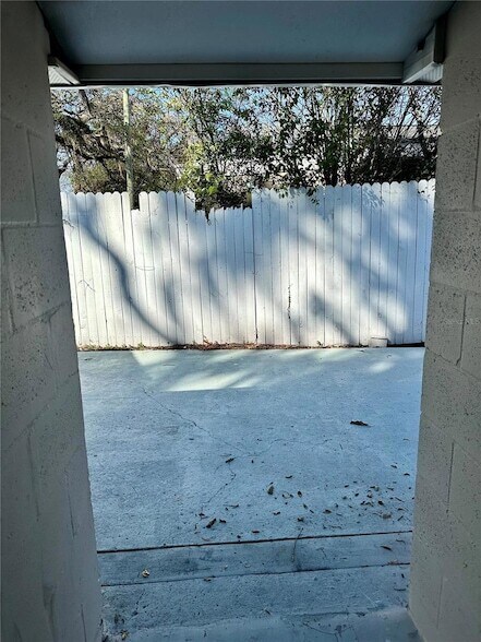 Building Photo - 2003 E Humphrey St