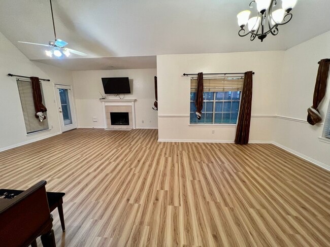 Building Photo - 13310 Misty Mill Dr