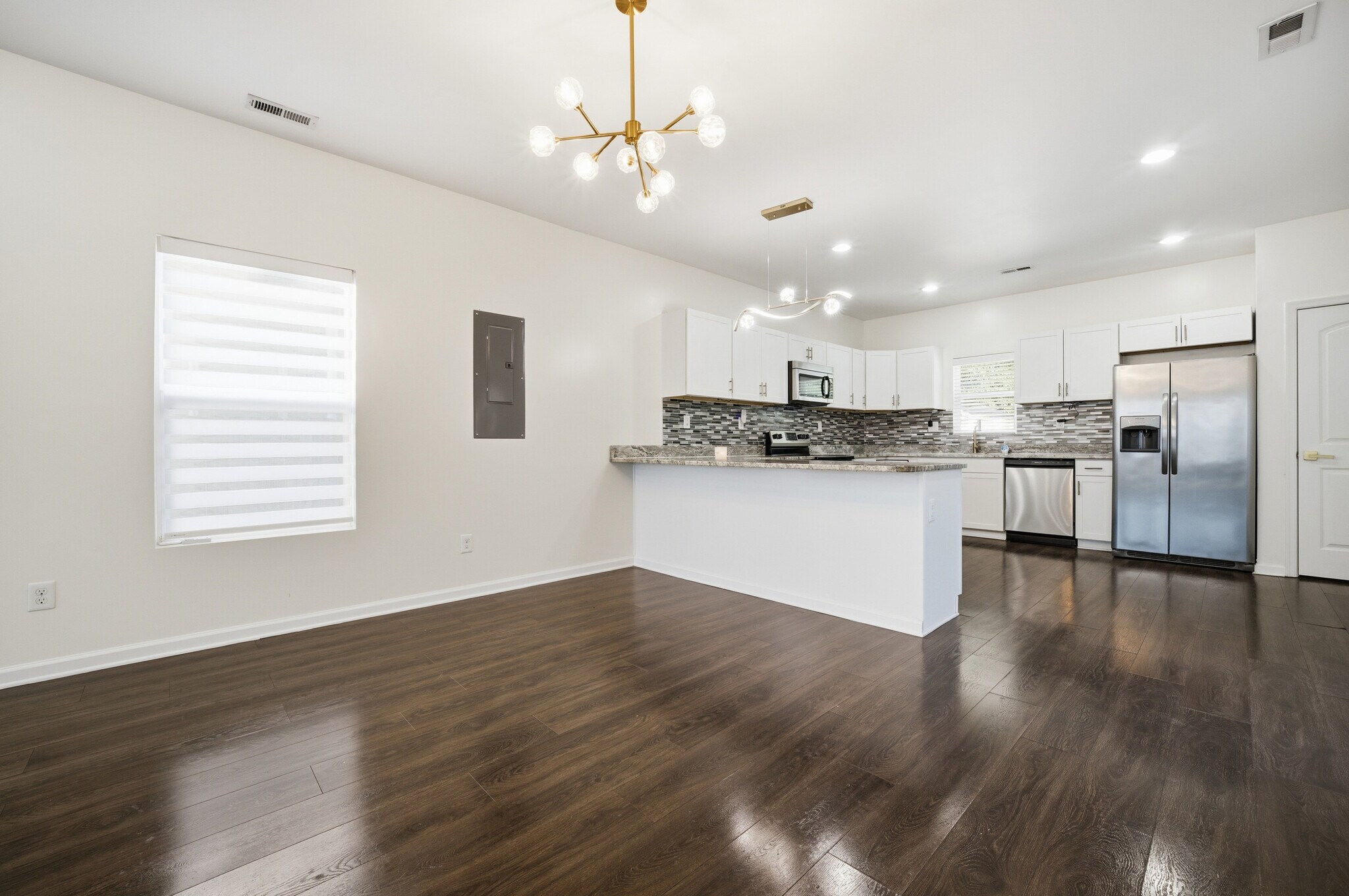 Building Photo - 16 Bagley St