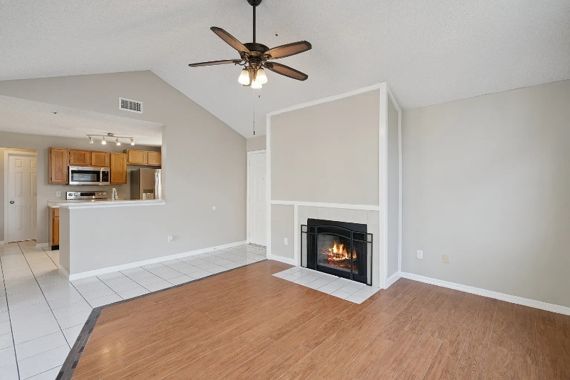 Building Photo - 682 Youngstown Pkwy