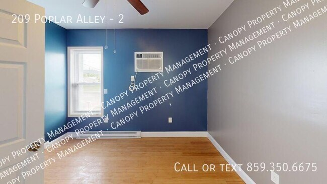 Building Photo - 209 Poplar Alley