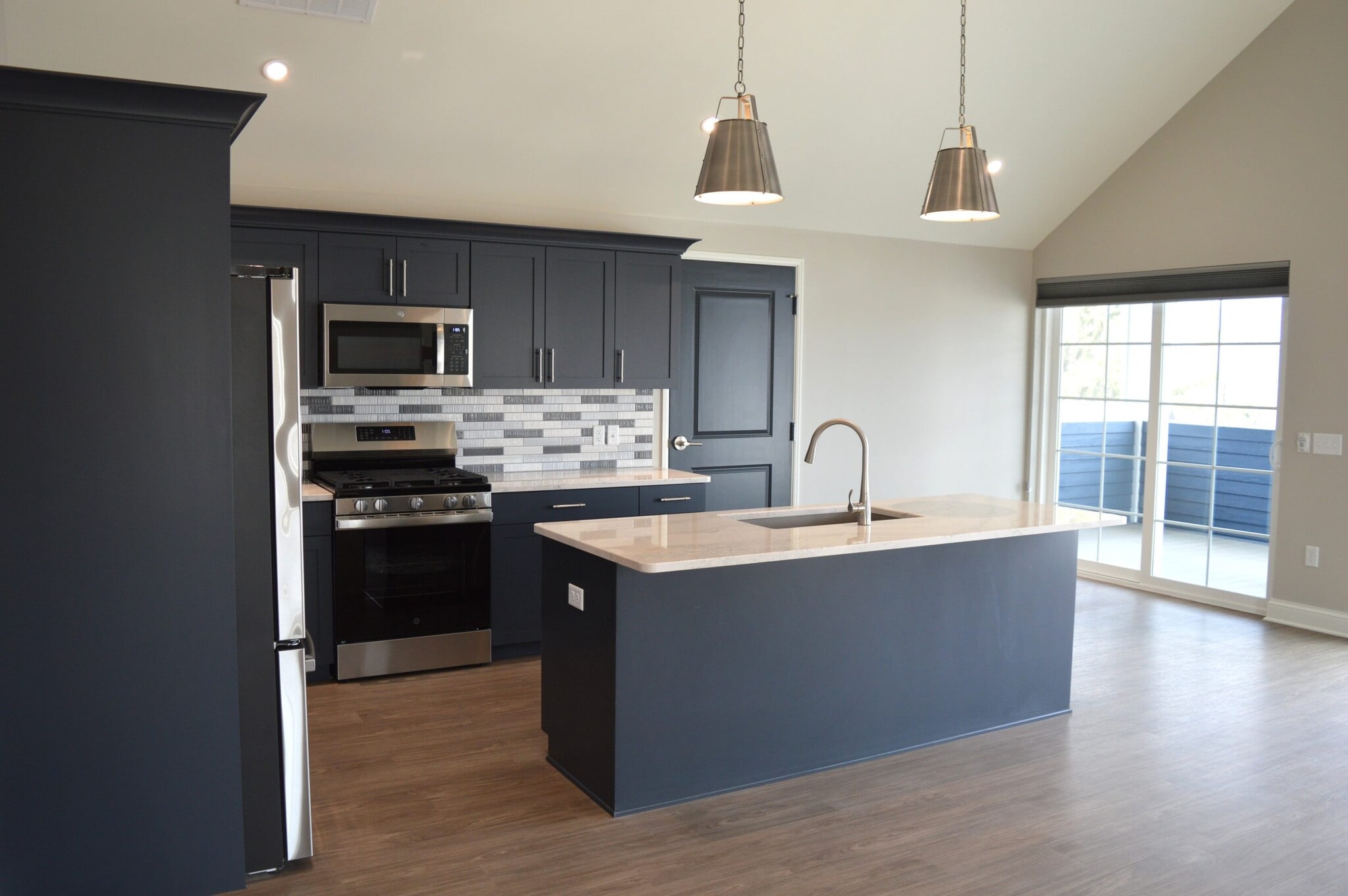 Building Photo - 100 S Washington St