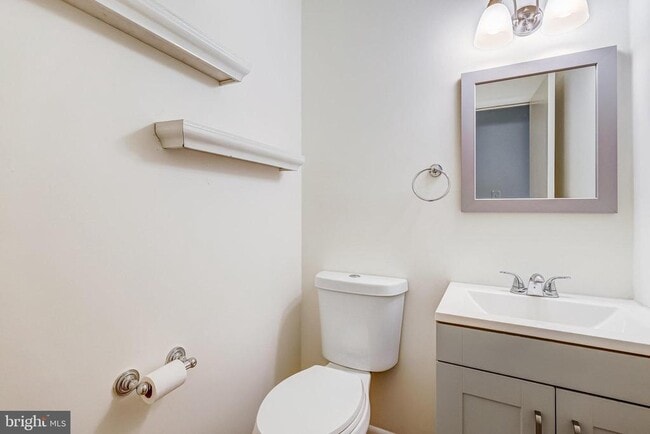 Building Photo - 4923 Casimir St