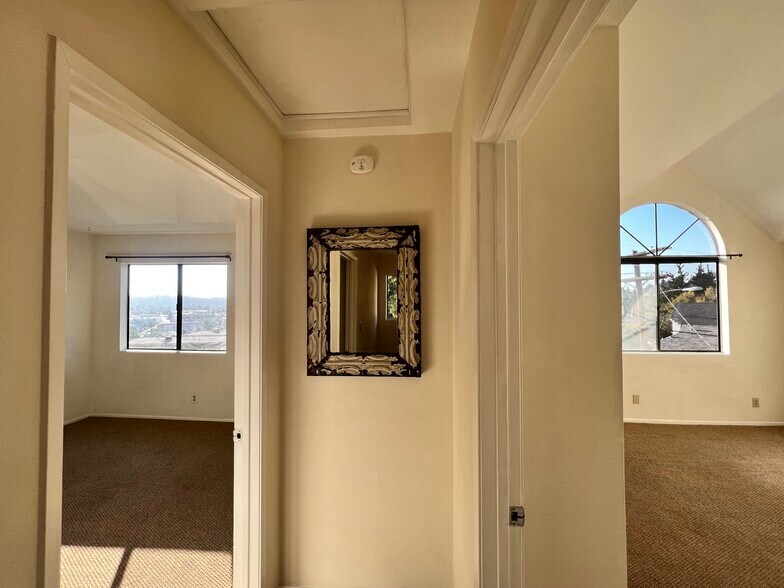 Top floor hallway - 3161 Weldon Ave