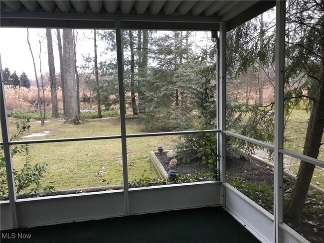 Building Photo - 33403 Cromwell Dr
