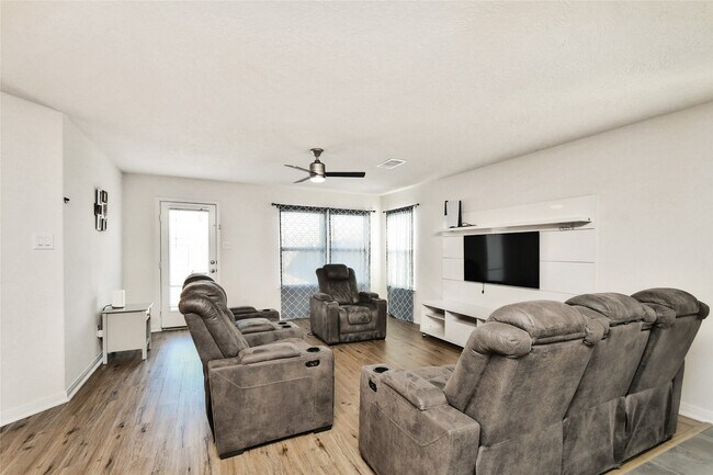 Building Photo - 4850 Austin Mdw Ln