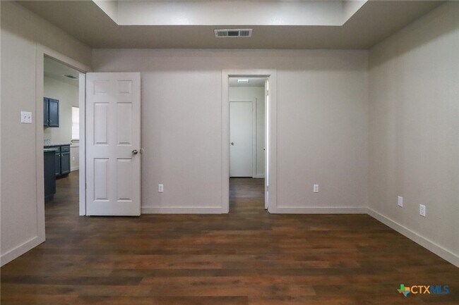 Building Photo - 3218 Rampart Loop