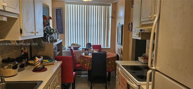 Building Photo - 2649 NW 48th Terrace