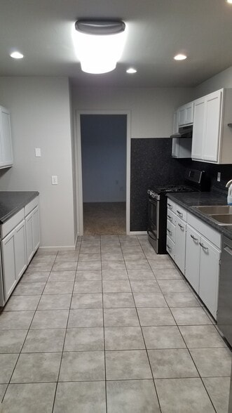 Kitchen to bedroom view - 605 Bennett