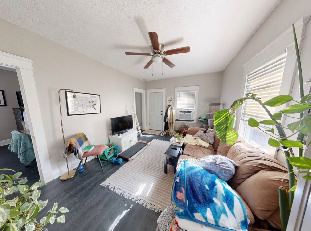 Building Photo - 1623 Hopkins Ave