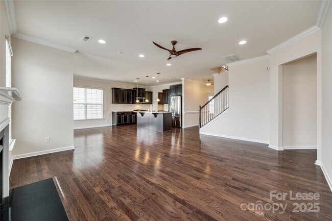 Building Photo - 327 Hawks Creek Pkwy