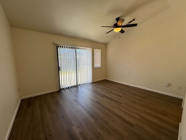 Building Photo - Three Bed, Two Bath Home with a Two Car Garage