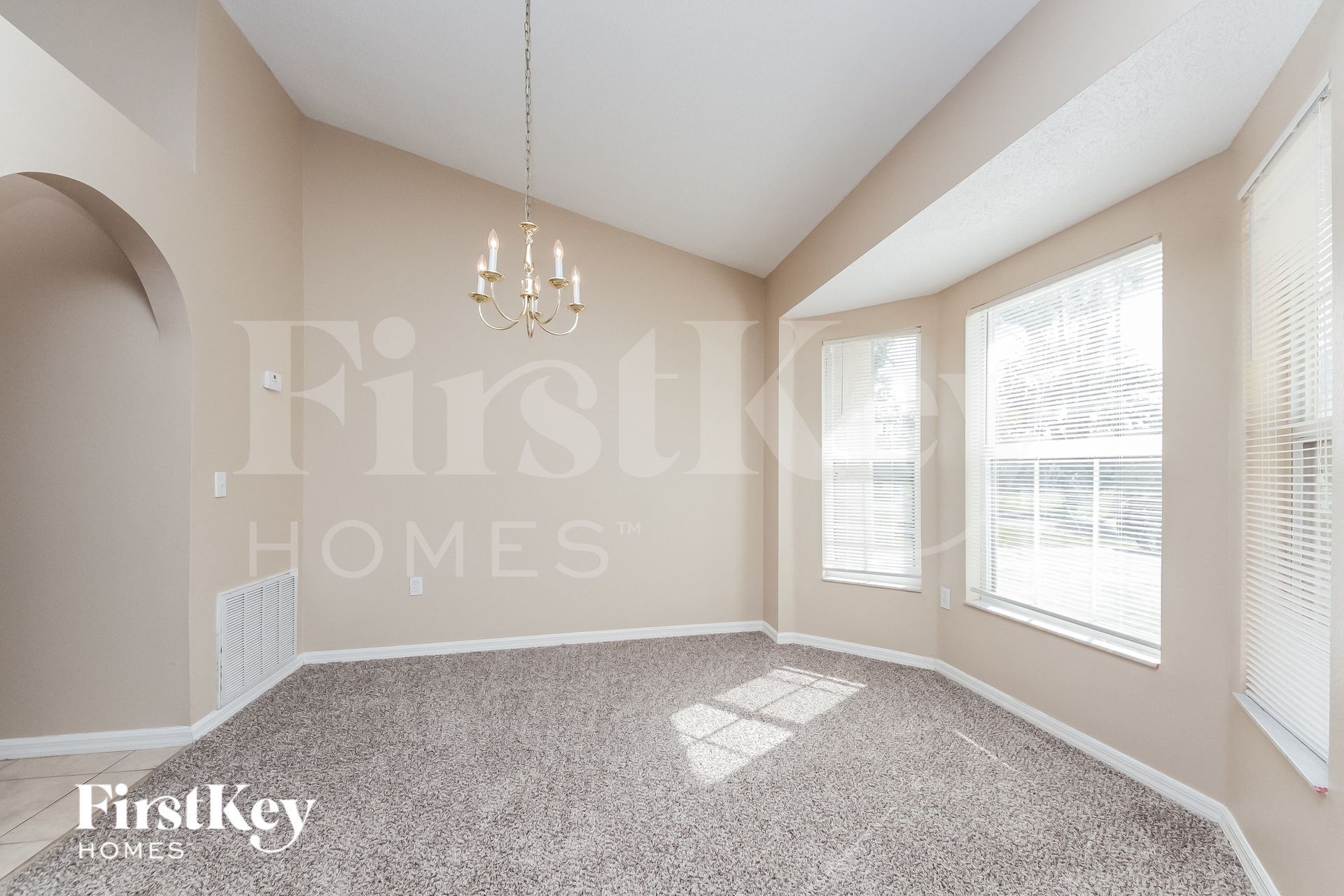 Building Photo - 917 Delano Ct