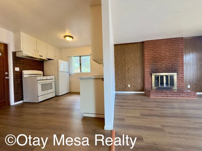 Building Photo - Charming 3-Bedroom Home with Expansive Outdoor Space