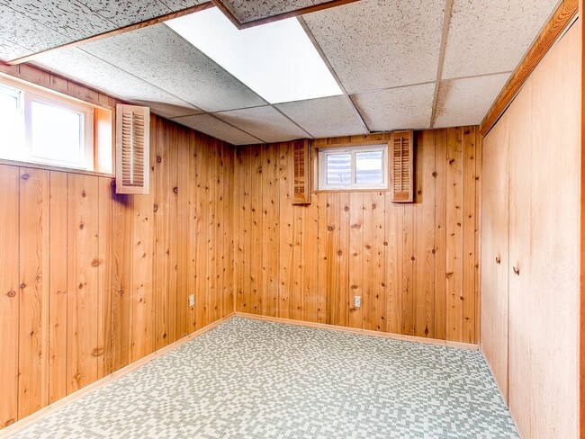 Building Photo - SW Denver single family home available in Harvey Park South.