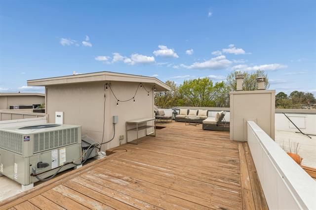 Building Photo - 3930 Bowser Ave