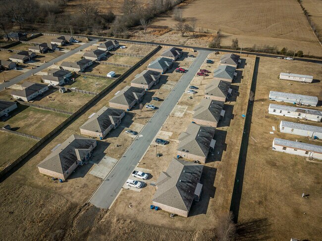 Building Photo - 10 Sundown Dr