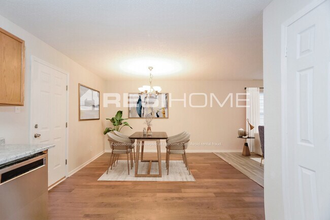 Building Photo - 4366 Fullwood Ct